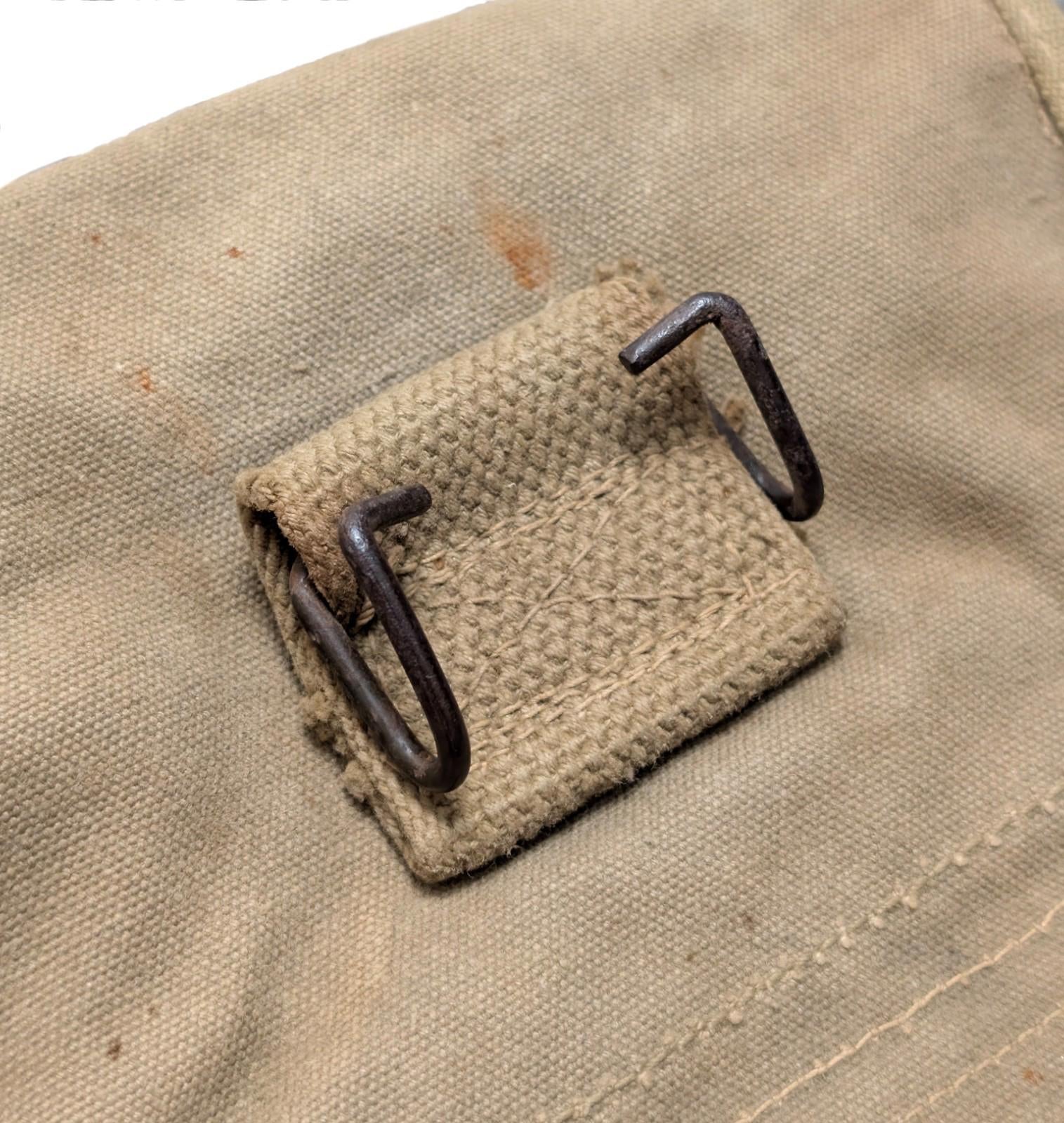 Genuine WWII USMC 2-Cell Grenade Pouch